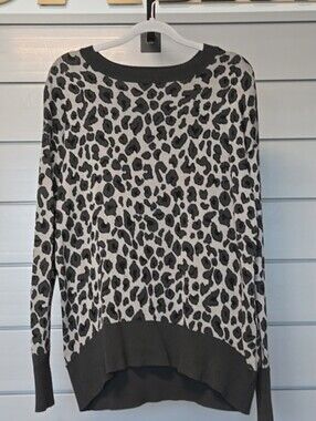 Leopard Print Gray Sweater